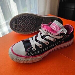 Girl's Converse
